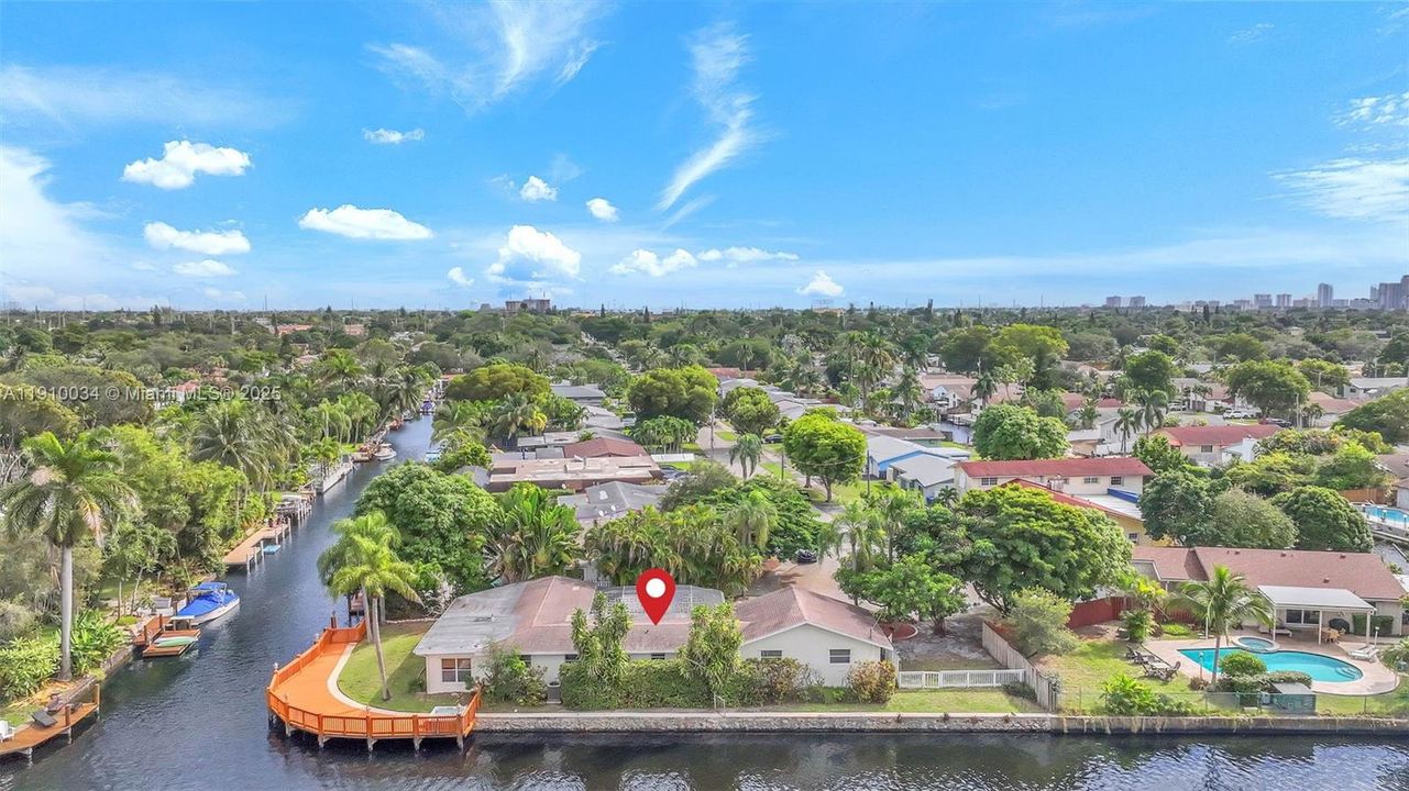 待售: $1,099,999 (4 贝兹, 3 浴室, 2022 平方英尺)