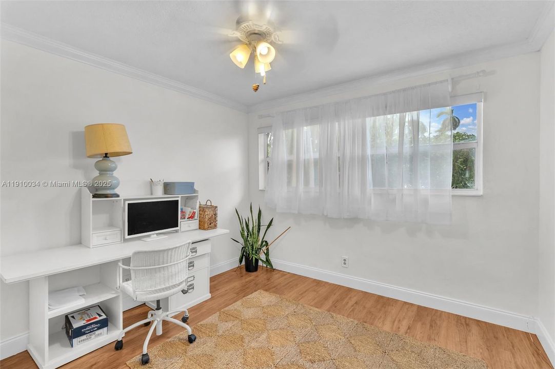 待售: $1,099,999 (4 贝兹, 3 浴室, 2022 平方英尺)