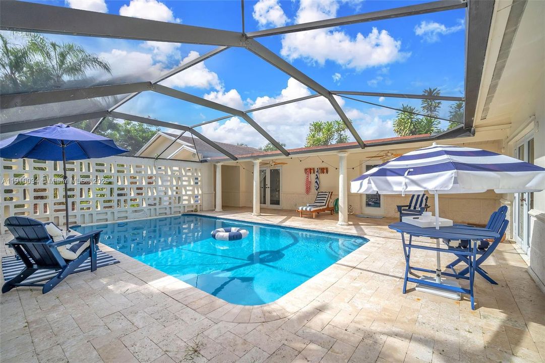 待售: $1,099,999 (4 贝兹, 3 浴室, 2022 平方英尺)