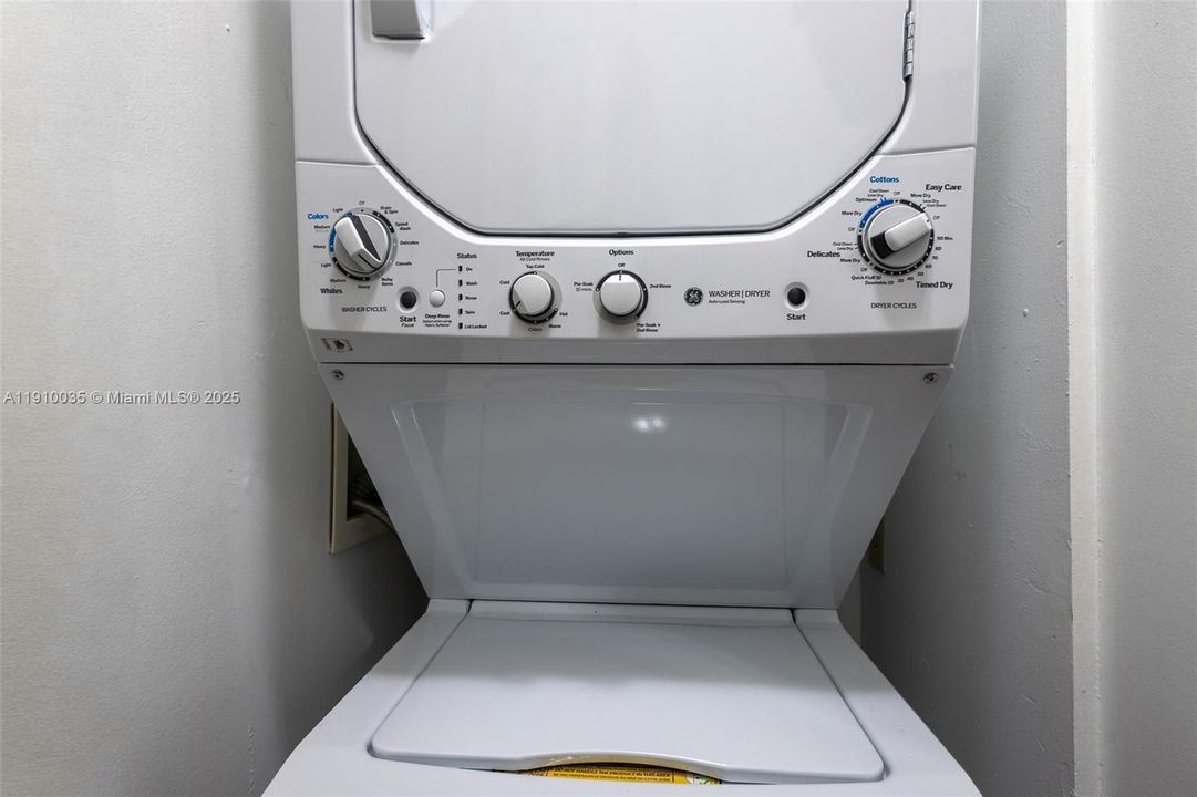 Activo con contrato: $164,000 (1 camas, 1 baños, 576 Pies cuadrados)