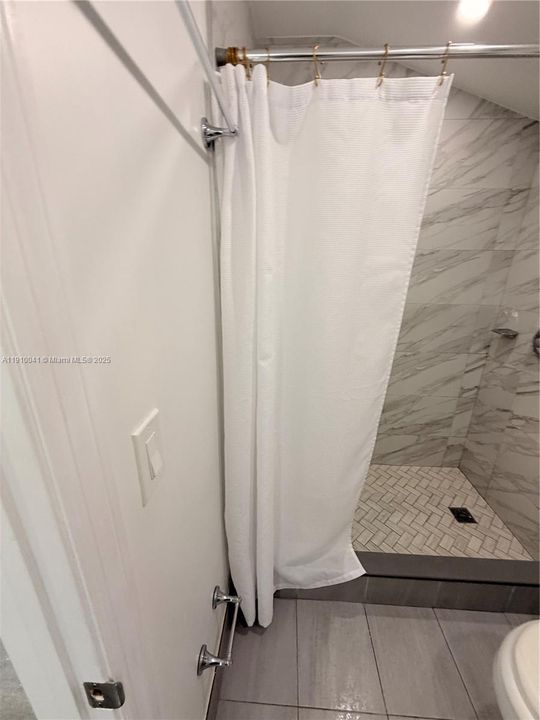 В аренду: $1,550 (1 спален, 1 ванн, 1275 Квадратных фут)