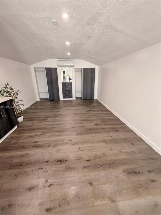 В аренду: $1,550 (1 спален, 1 ванн, 1275 Квадратных фут)