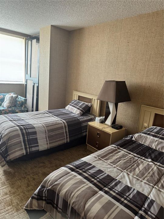 For Sale: $835,000 (3 beds, 4 baths, 3040 Square Feet)