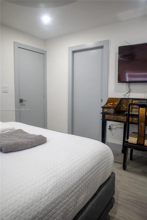 На продажу: $875,000 (3 спален, 2 ванн, 1496 Квадратных фут)