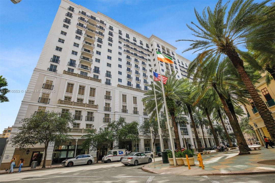 待售: $495,000 (1 贝兹, 1 浴室, 798 平方英尺)