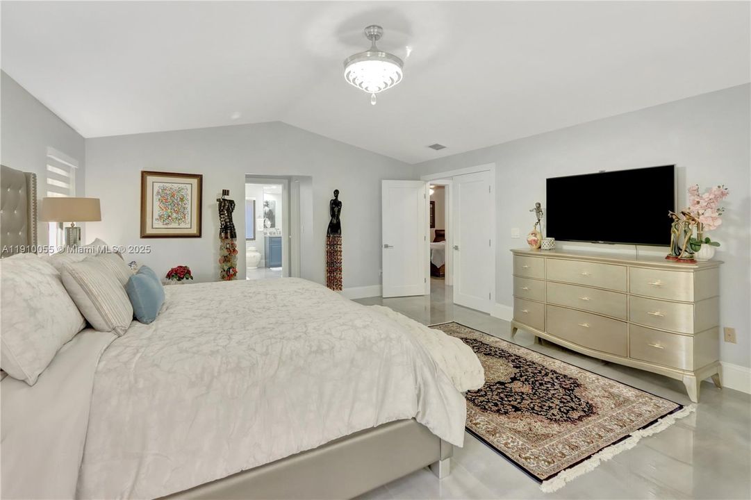 На продажу: $1,650,000 (4 спален, 2 ванн, 2837 Квадратных фут)