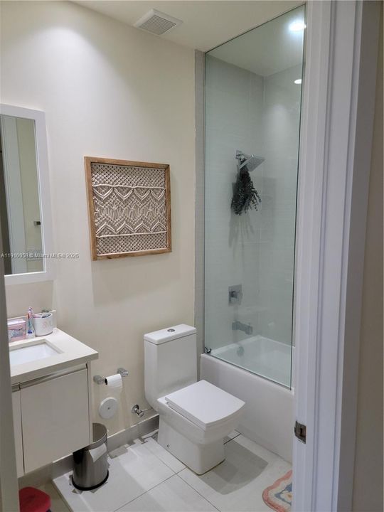 For Sale: $620,000 (3 beds, 3 baths, 1689 Square Feet)