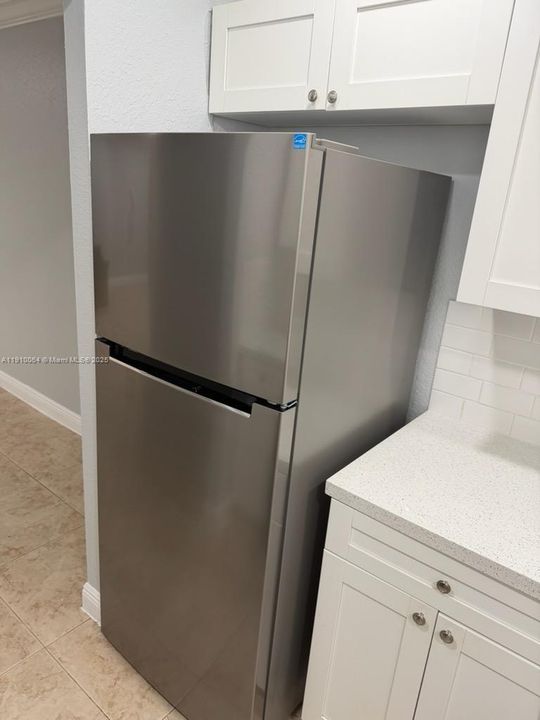 For Sale: $285,000 (3 beds, 1 baths, 975 Square Feet)