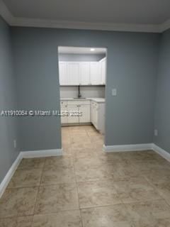 For Sale: $285,000 (3 beds, 1 baths, 975 Square Feet)