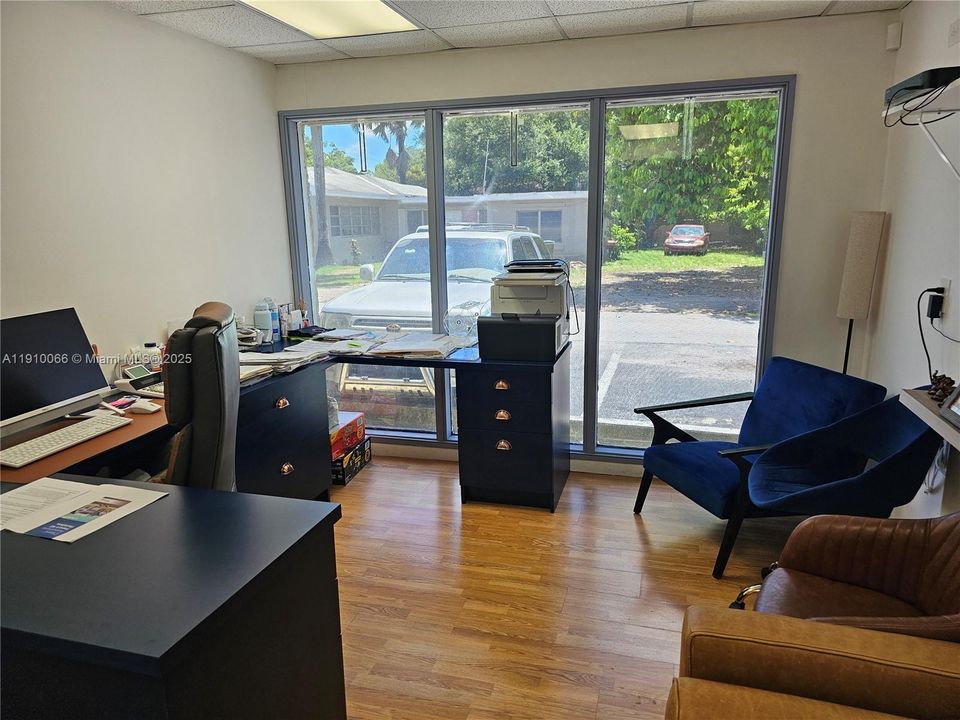 出租: $1,000 (0 贝兹, 0 浴室, 0 平方英尺)