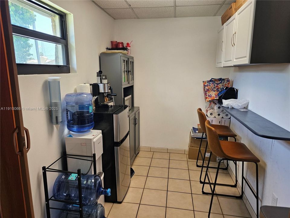 出租: $1,000 (0 贝兹, 0 浴室, 0 平方英尺)