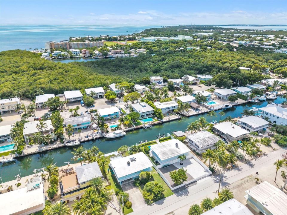 For Sale: $2,999,000 (3 beds, 3 baths, 1856 Square Feet)