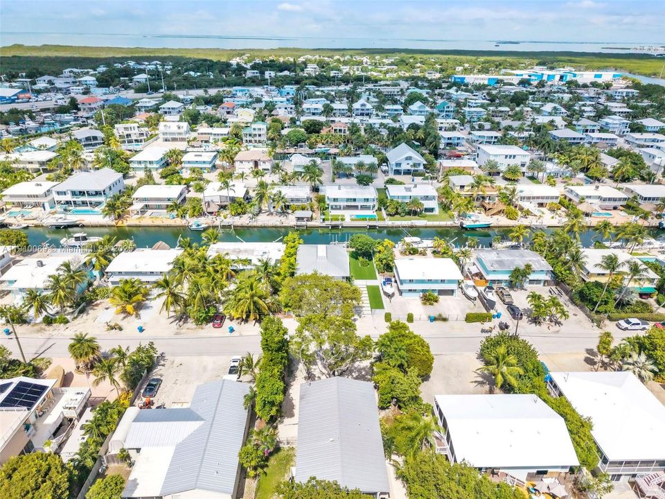 For Sale: $2,999,000 (3 beds, 3 baths, 1856 Square Feet)