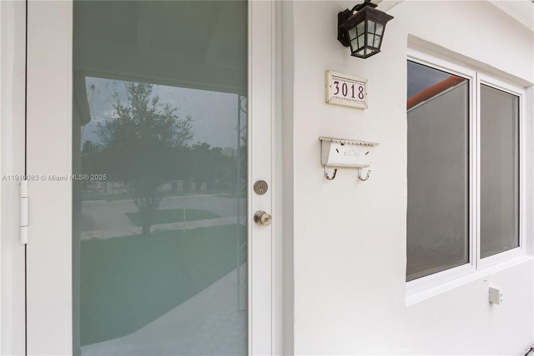 For Rent: $5,498 (2 beds, 2 baths, 1730 Square Feet)