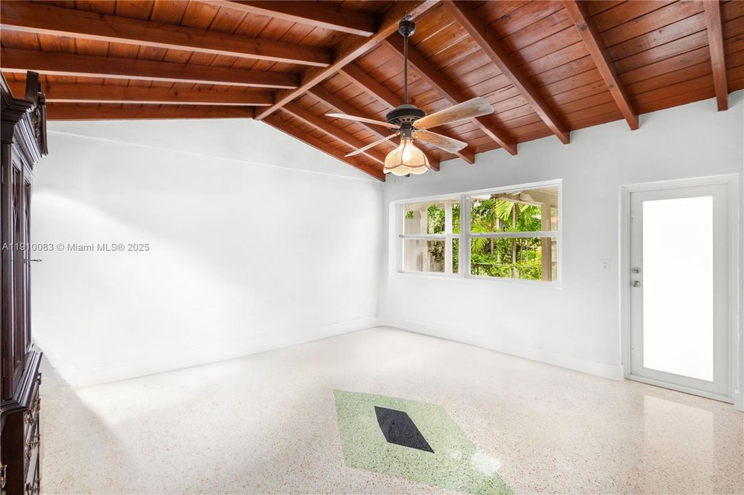 For Rent: $5,498 (2 beds, 2 baths, 1730 Square Feet)