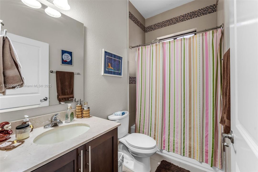 For Sale: $925,000 (4 beds, 3 baths, 2420 Square Feet)