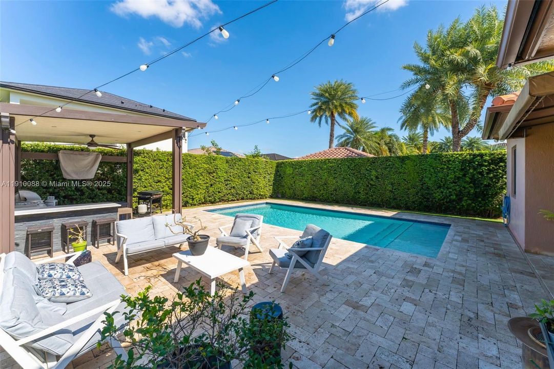 For Sale: $925,000 (4 beds, 3 baths, 2420 Square Feet)