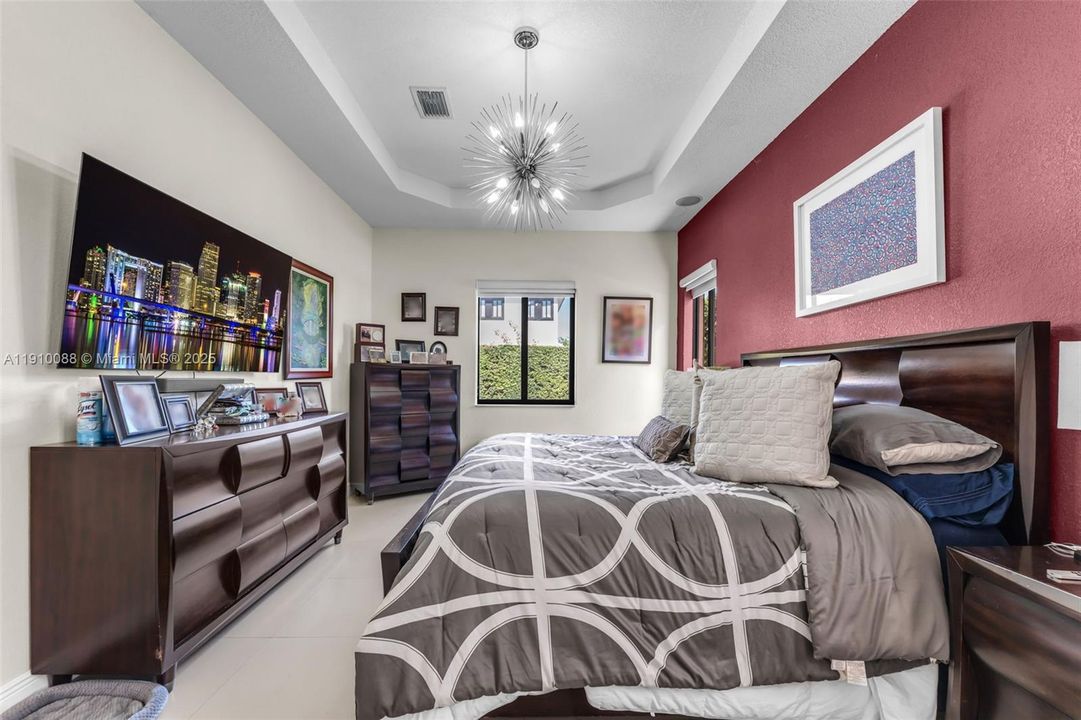 For Sale: $925,000 (4 beds, 3 baths, 2420 Square Feet)