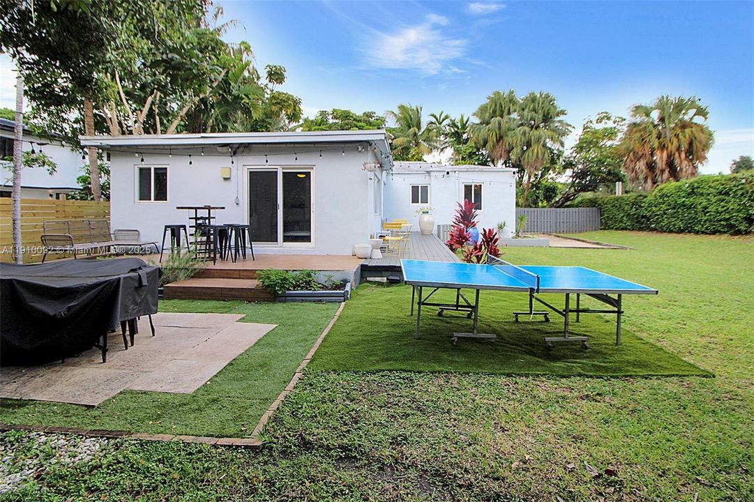 待售: $849,000 (3 贝兹, 2 浴室, 1466 平方英尺)