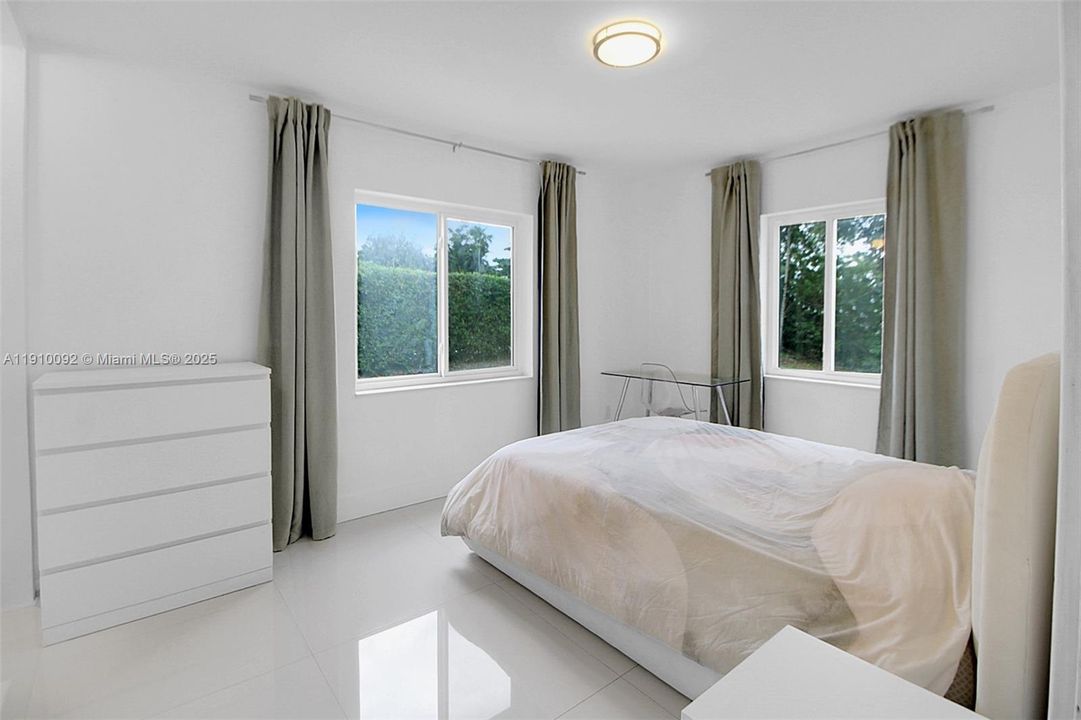 待售: $849,000 (3 贝兹, 2 浴室, 1466 平方英尺)