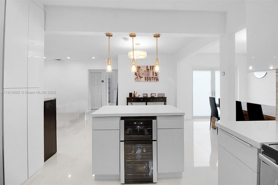 待售: $849,000 (3 贝兹, 2 浴室, 1466 平方英尺)