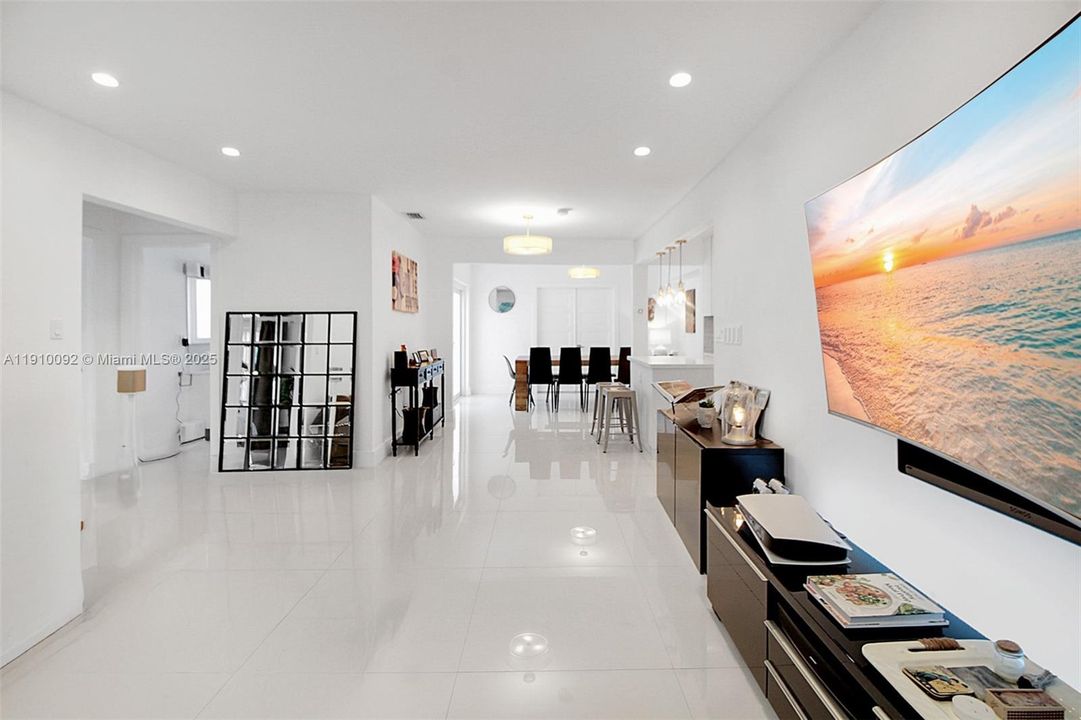 待售: $849,000 (3 贝兹, 2 浴室, 1466 平方英尺)