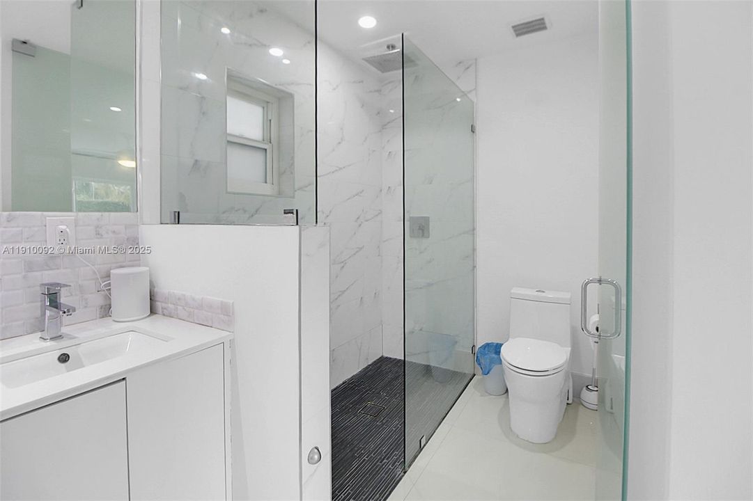 待售: $849,000 (3 贝兹, 2 浴室, 1466 平方英尺)