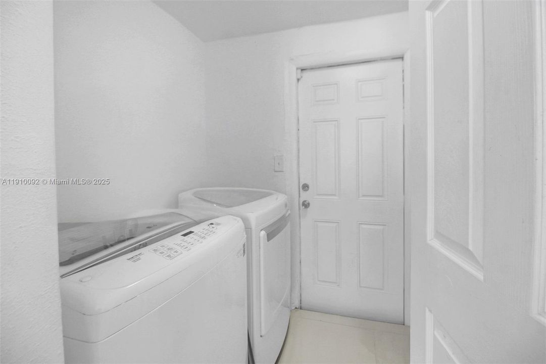 待售: $849,000 (3 贝兹, 2 浴室, 1466 平方英尺)