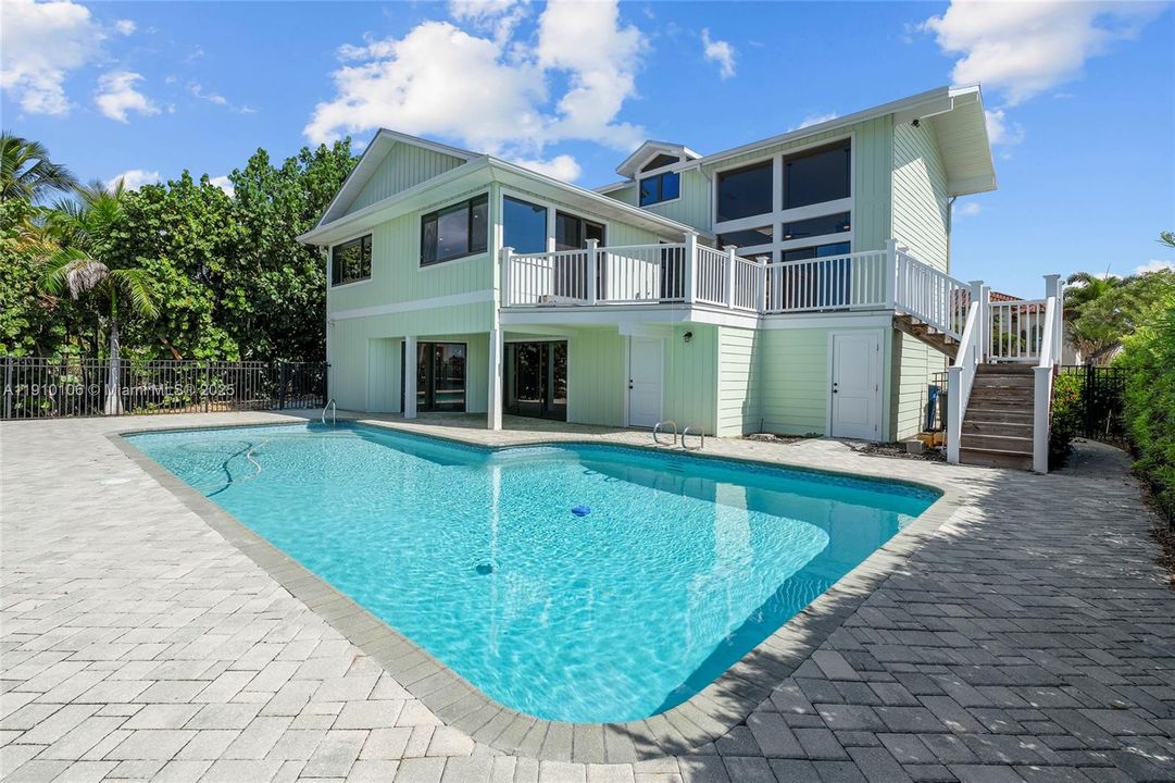 На продажу: $1,495,000 (4 спален, 4 ванн, 4699 Квадратных фут)