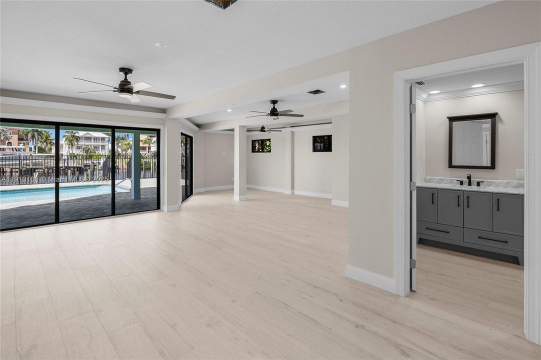 На продажу: $1,495,000 (4 спален, 4 ванн, 4699 Квадратных фут)