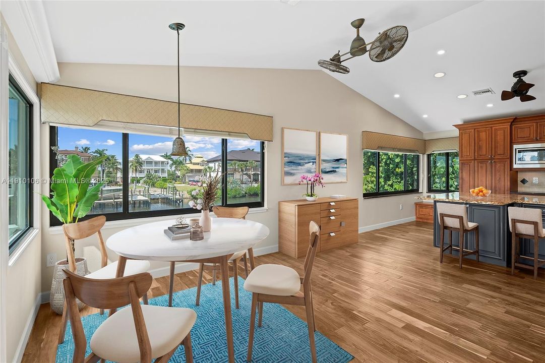 На продажу: $1,495,000 (4 спален, 4 ванн, 4699 Квадратных фут)