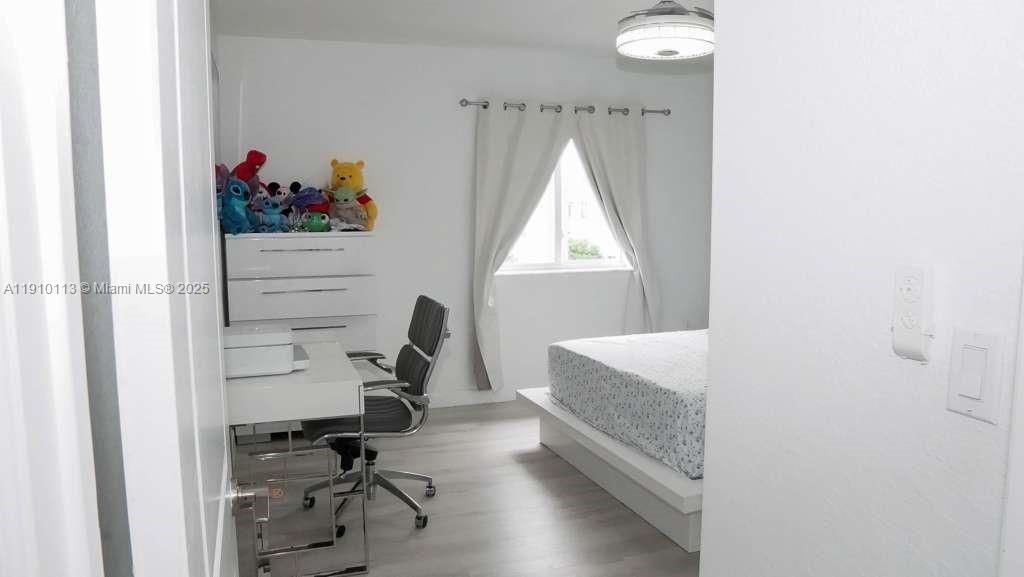 For Sale: $370,000 (3 beds, 3 baths, 1440 Square Feet)