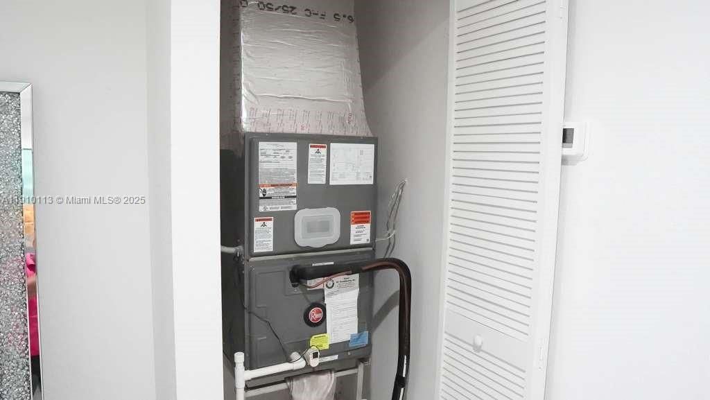 For Sale: $370,000 (3 beds, 3 baths, 1440 Square Feet)