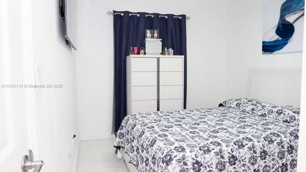 For Sale: $370,000 (3 beds, 3 baths, 1440 Square Feet)