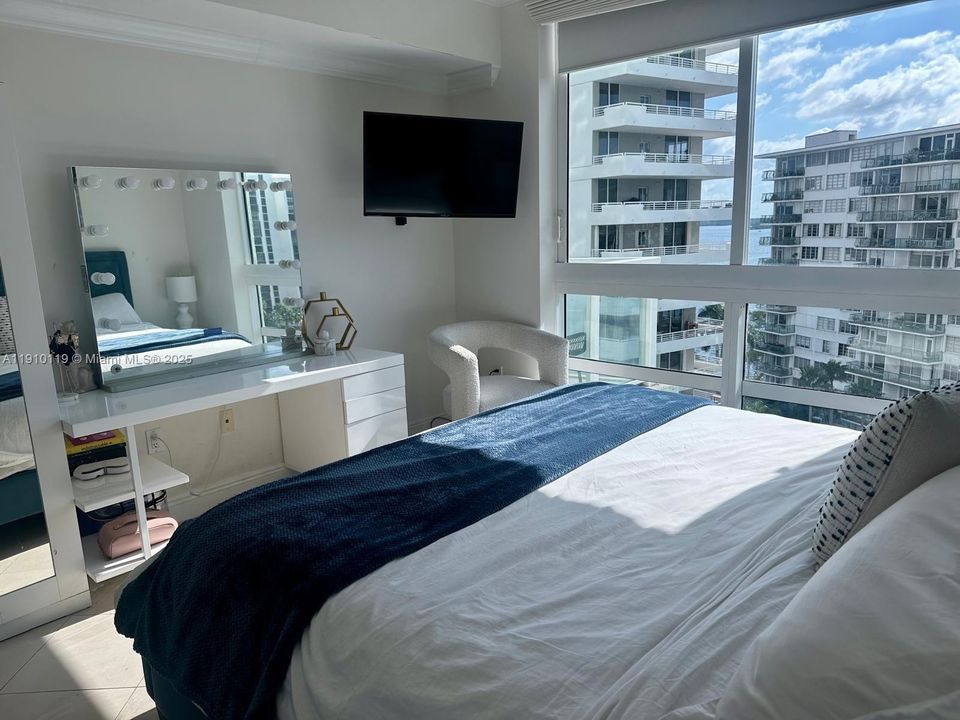 Recientemente alquilado: $4,500 (2 camas, 2 baños, 1298 Pies cuadrados)