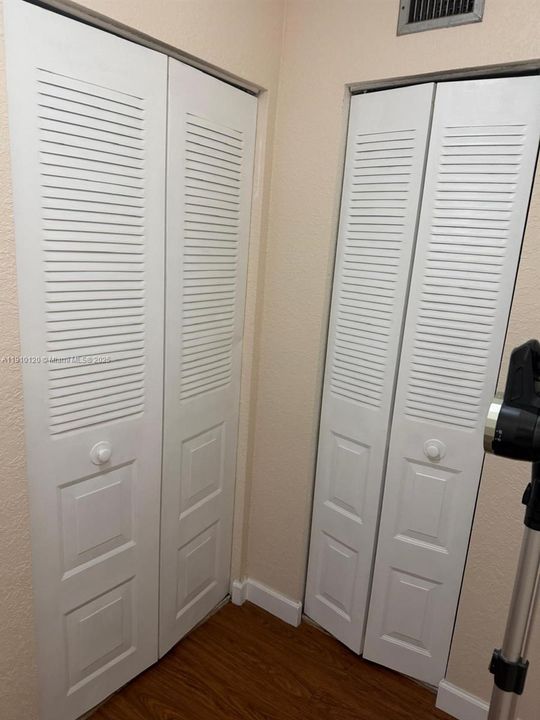 На продажу: $135,000 (1 спален, 1 ванн, 770 Квадратных фут)