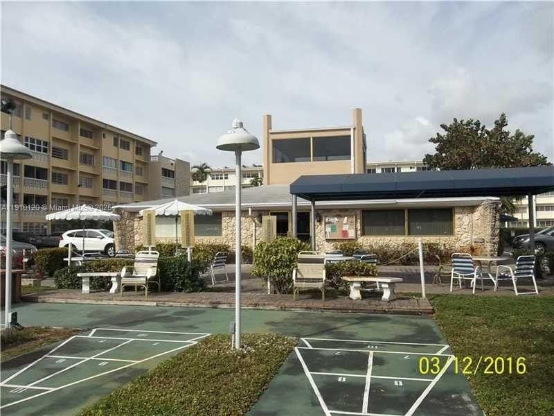 На продажу: $135,000 (1 спален, 1 ванн, 770 Квадратных фут)