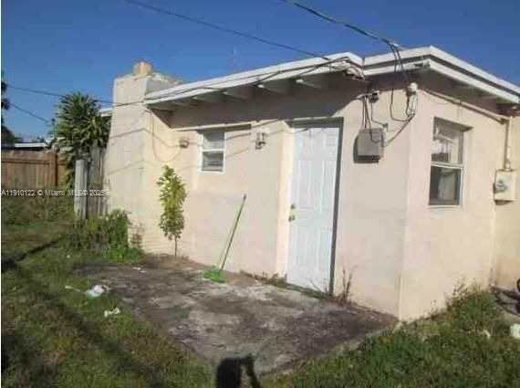 待售: $442,000 (5 贝兹, 2 浴室, 1260 平方英尺)