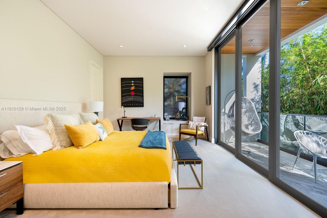 For Sale: $31,995,000 (5 beds, 6 baths, 8519 Square Feet)