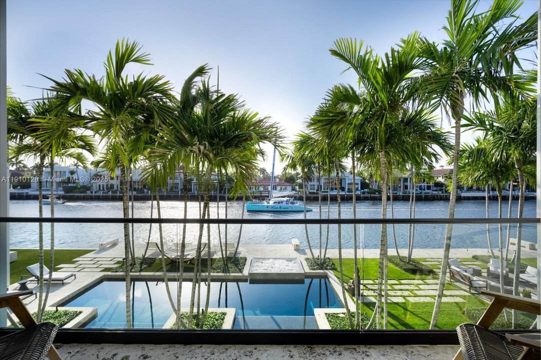 For Sale: $31,995,000 (5 beds, 6 baths, 8519 Square Feet)