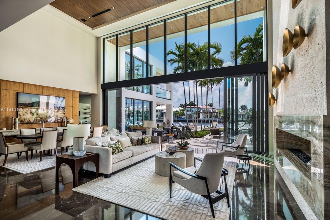 For Sale: $31,995,000 (5 beds, 6 baths, 8519 Square Feet)