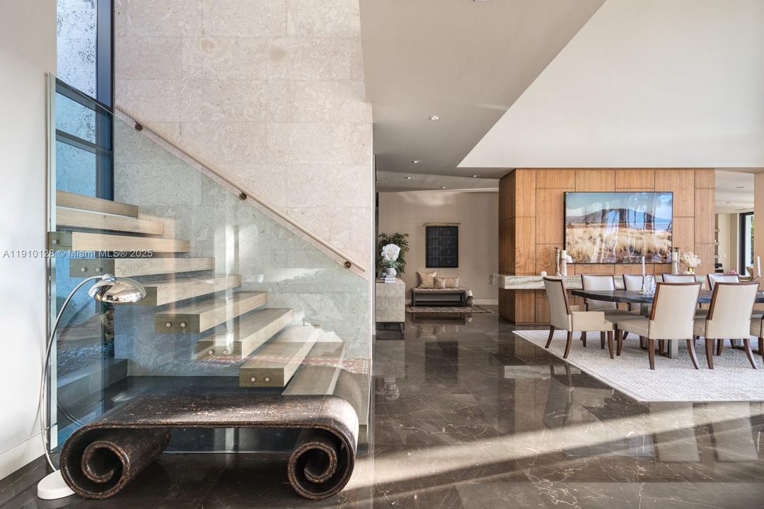 For Sale: $31,995,000 (5 beds, 6 baths, 8519 Square Feet)