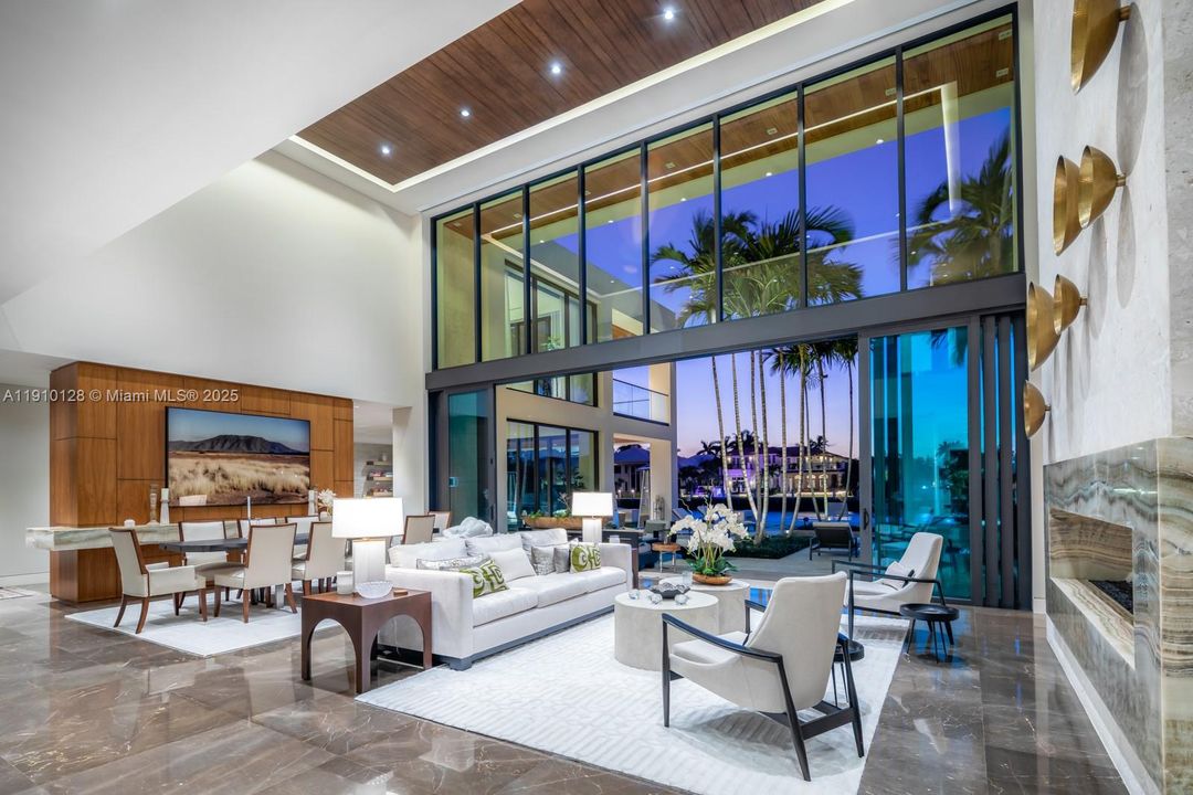 For Sale: $31,995,000 (5 beds, 6 baths, 8519 Square Feet)