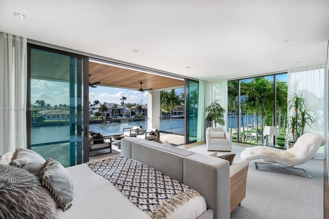 For Sale: $31,995,000 (5 beds, 6 baths, 8519 Square Feet)