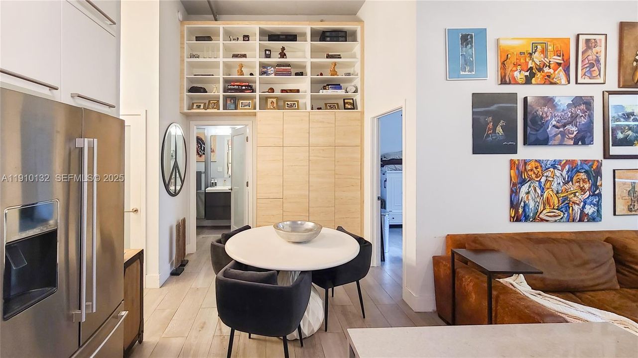 En Venta: $495,000 (2 camas, 2 baños, 1099 Pies cuadrados)