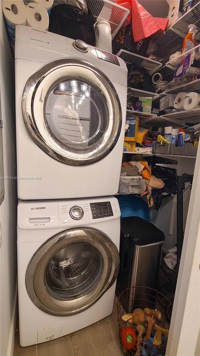 En Venta: $495,000 (2 camas, 2 baños, 1099 Pies cuadrados)