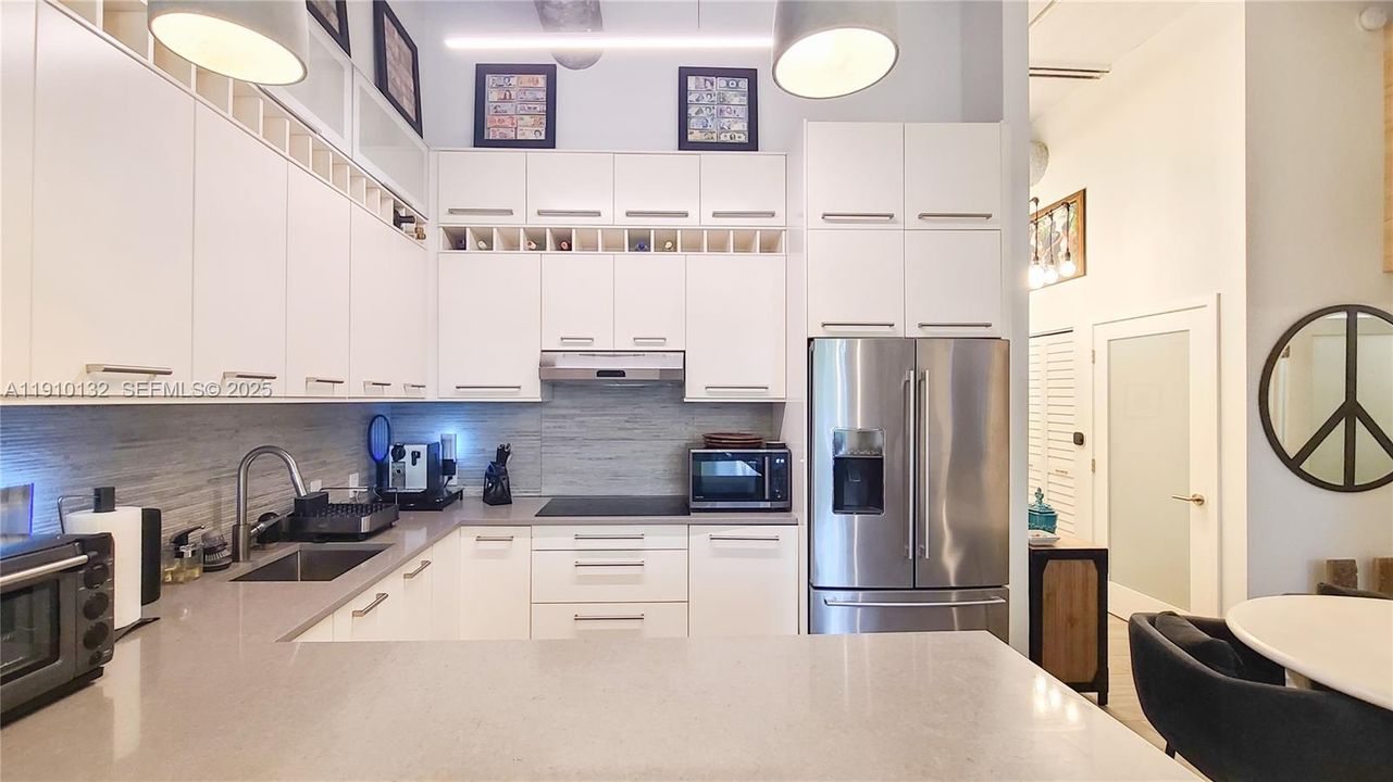 En Venta: $495,000 (2 camas, 2 baños, 1099 Pies cuadrados)