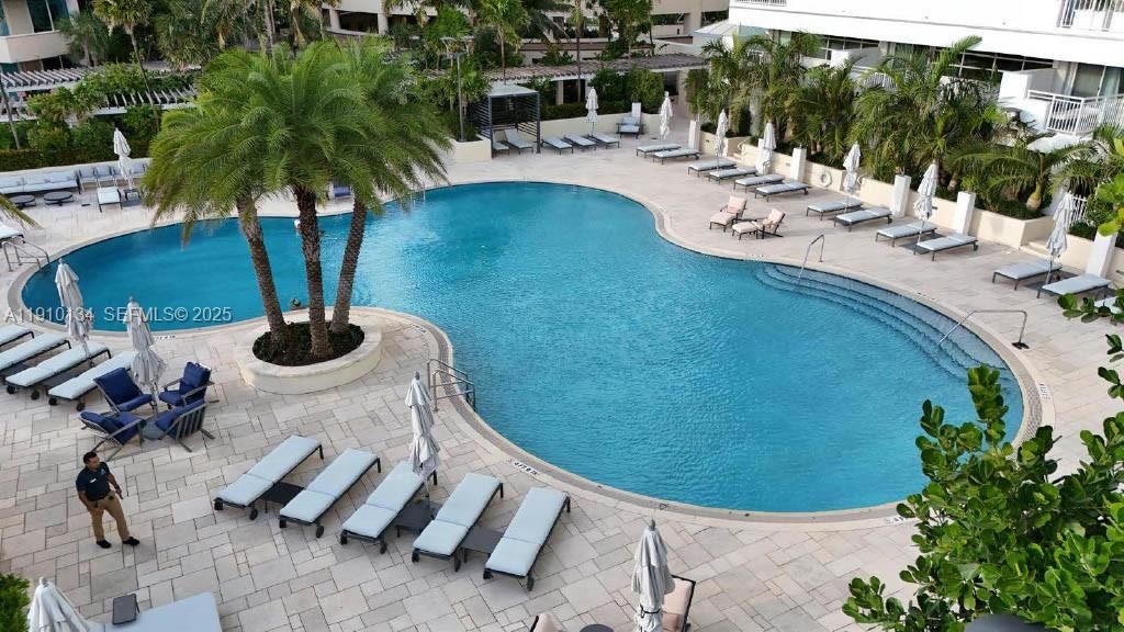 待售: $2,599,000 (2 贝兹, 2 浴室, 1559 平方英尺)