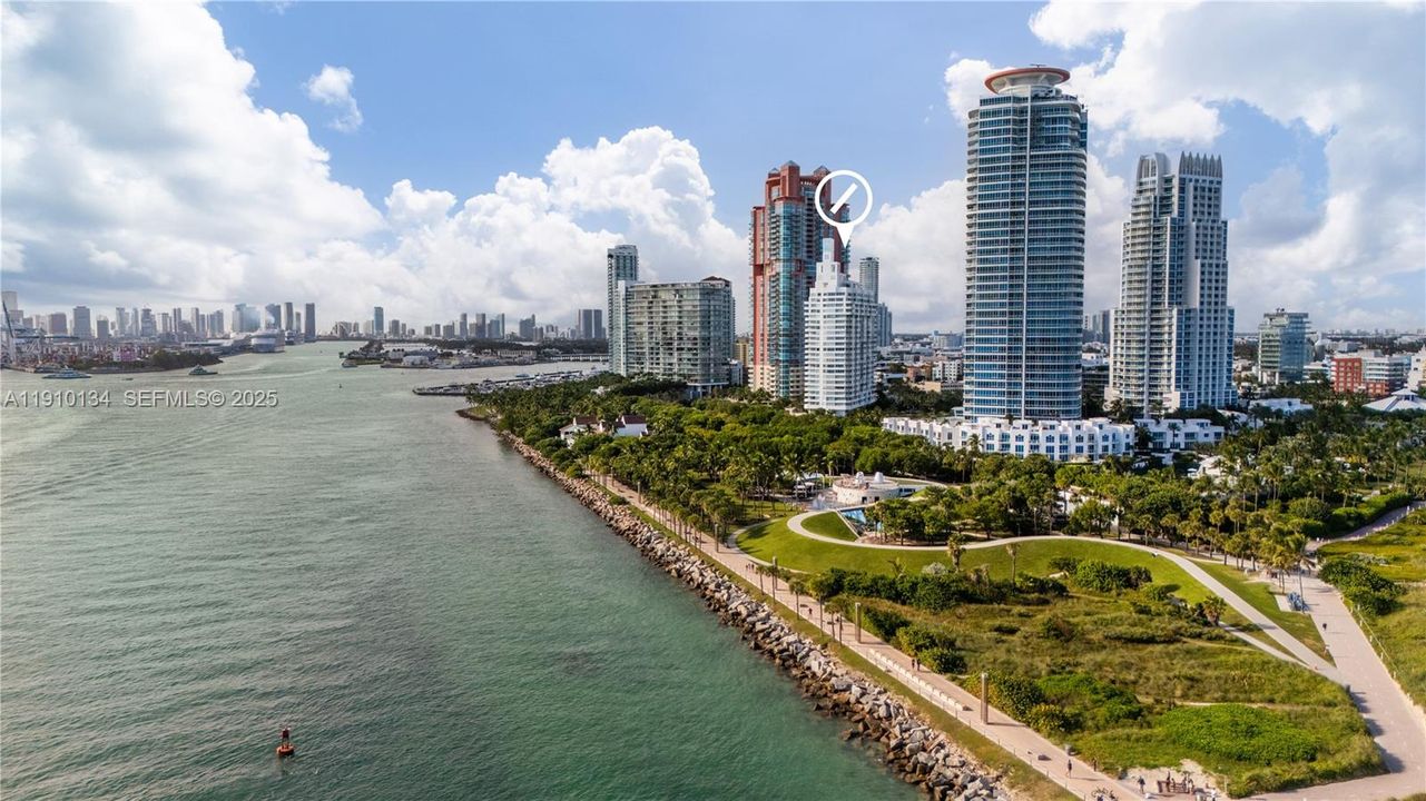 待售: $2,599,000 (2 贝兹, 2 浴室, 1559 平方英尺)