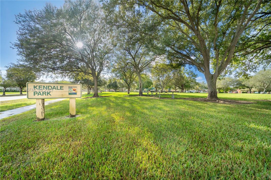 For Sale: $1,150,000 (3 beds, 2 baths, 1566 Square Feet)
